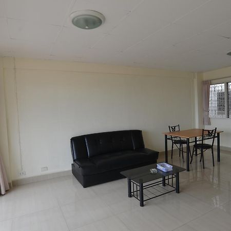 Ostello Cozy Loft Pattaya Esterno foto