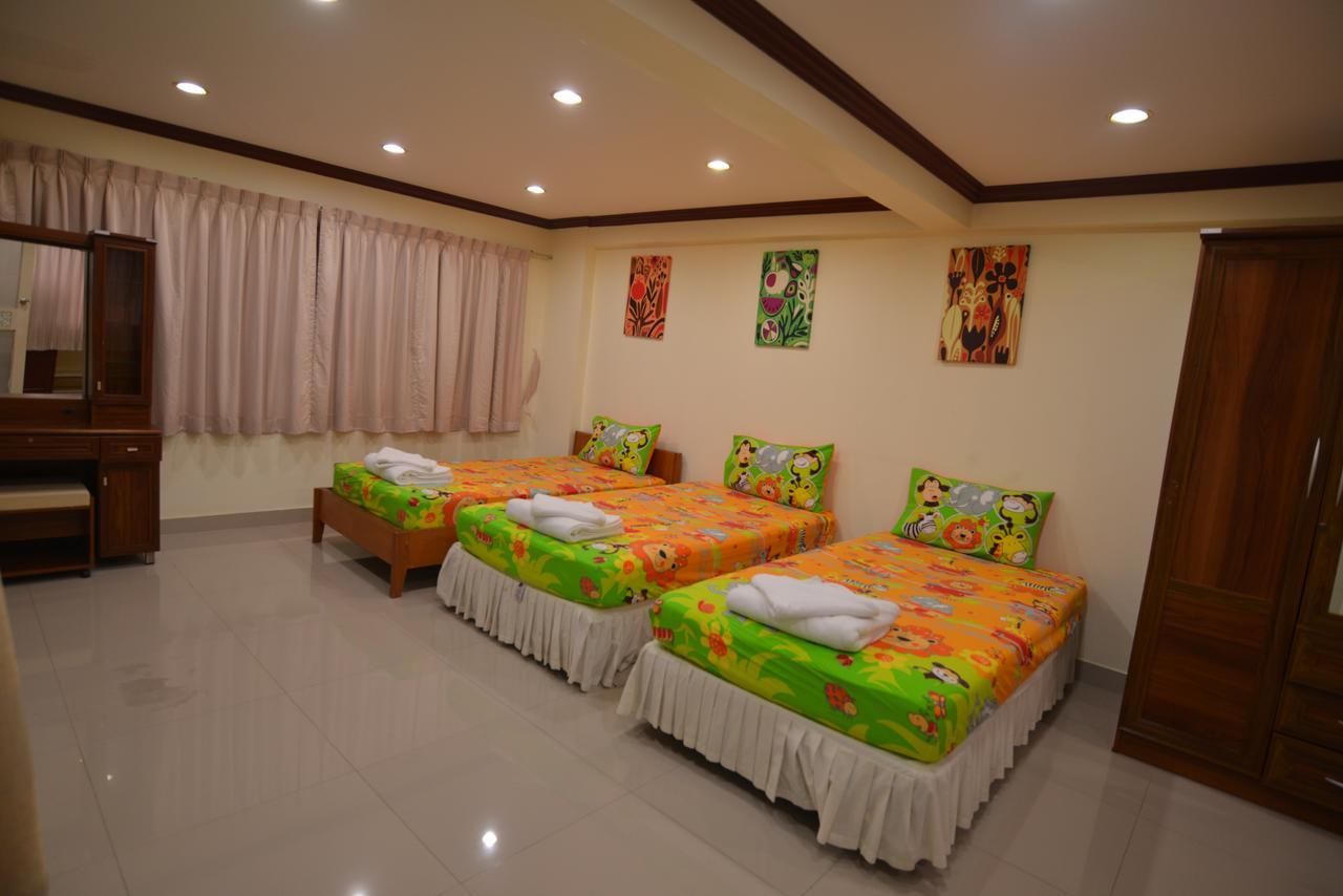 Ostello Cozy Loft Pattaya Esterno foto
