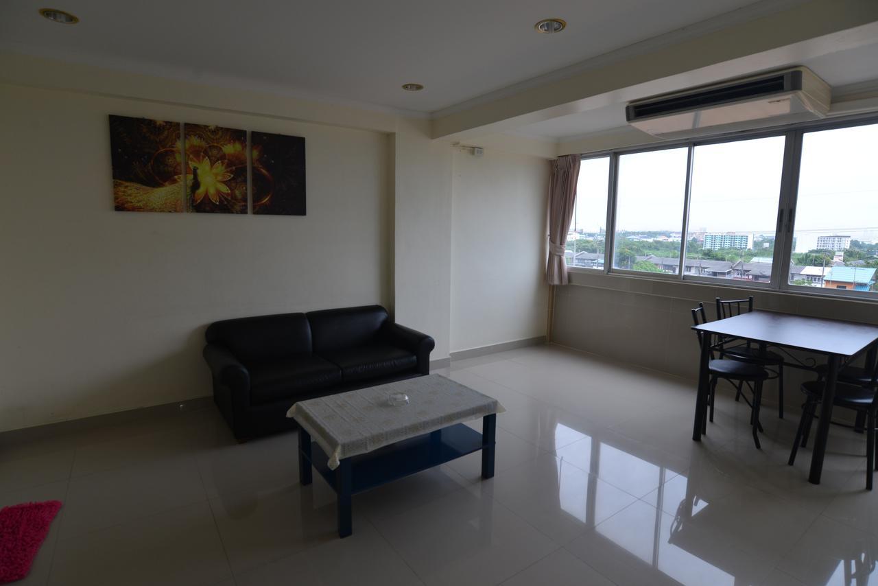 Ostello Cozy Loft Pattaya Esterno foto