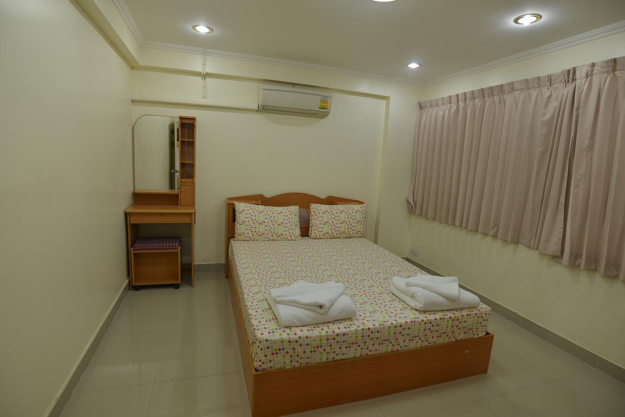 Ostello Cozy Loft Pattaya Esterno foto