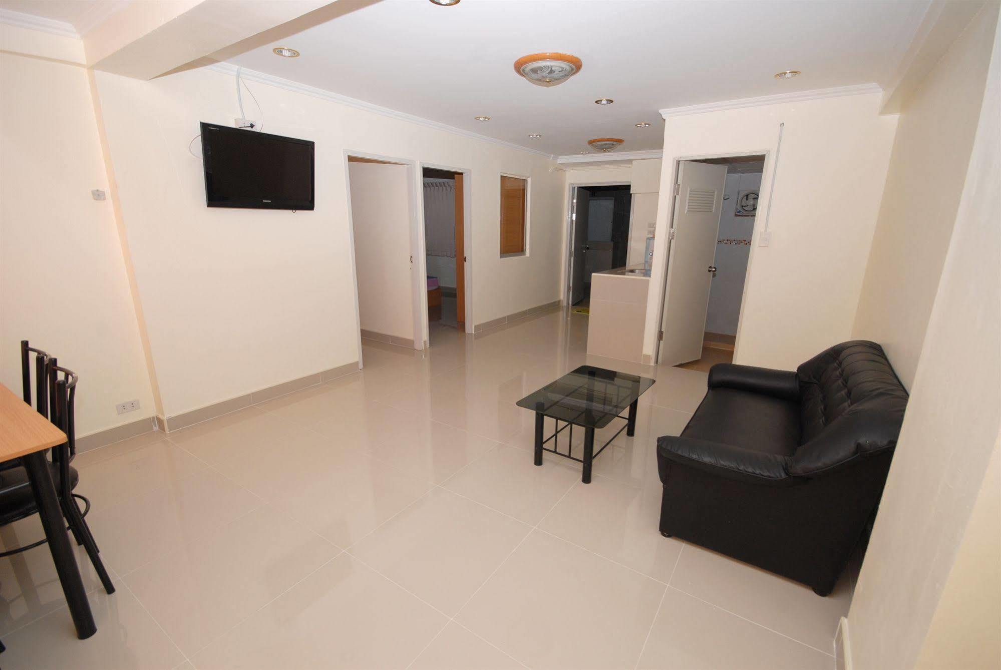 Ostello Cozy Loft Pattaya Esterno foto