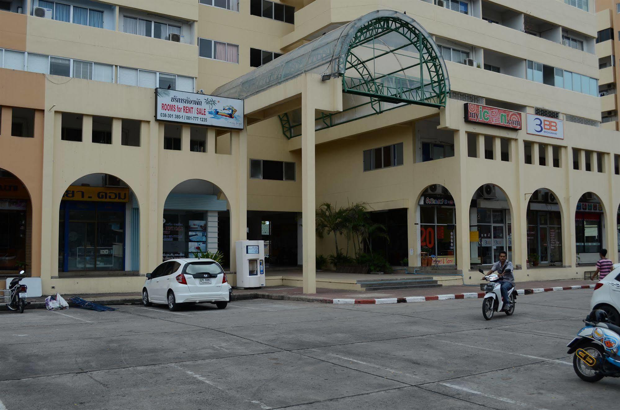 Ostello Cozy Loft Pattaya Esterno foto
